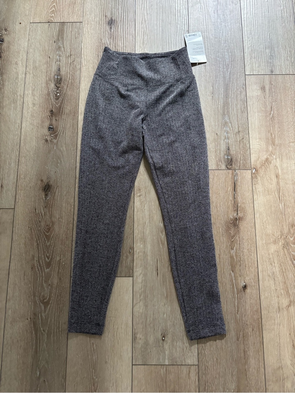 Athleta Delancey Herringbone leggings in a dark grey and black pattern NWT
